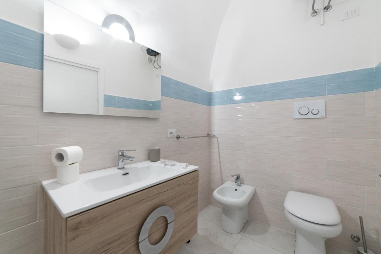 Villari 48 - 2 Apartment Naples
